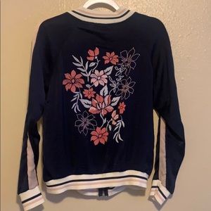 A cute blouse like jersey thin jacket